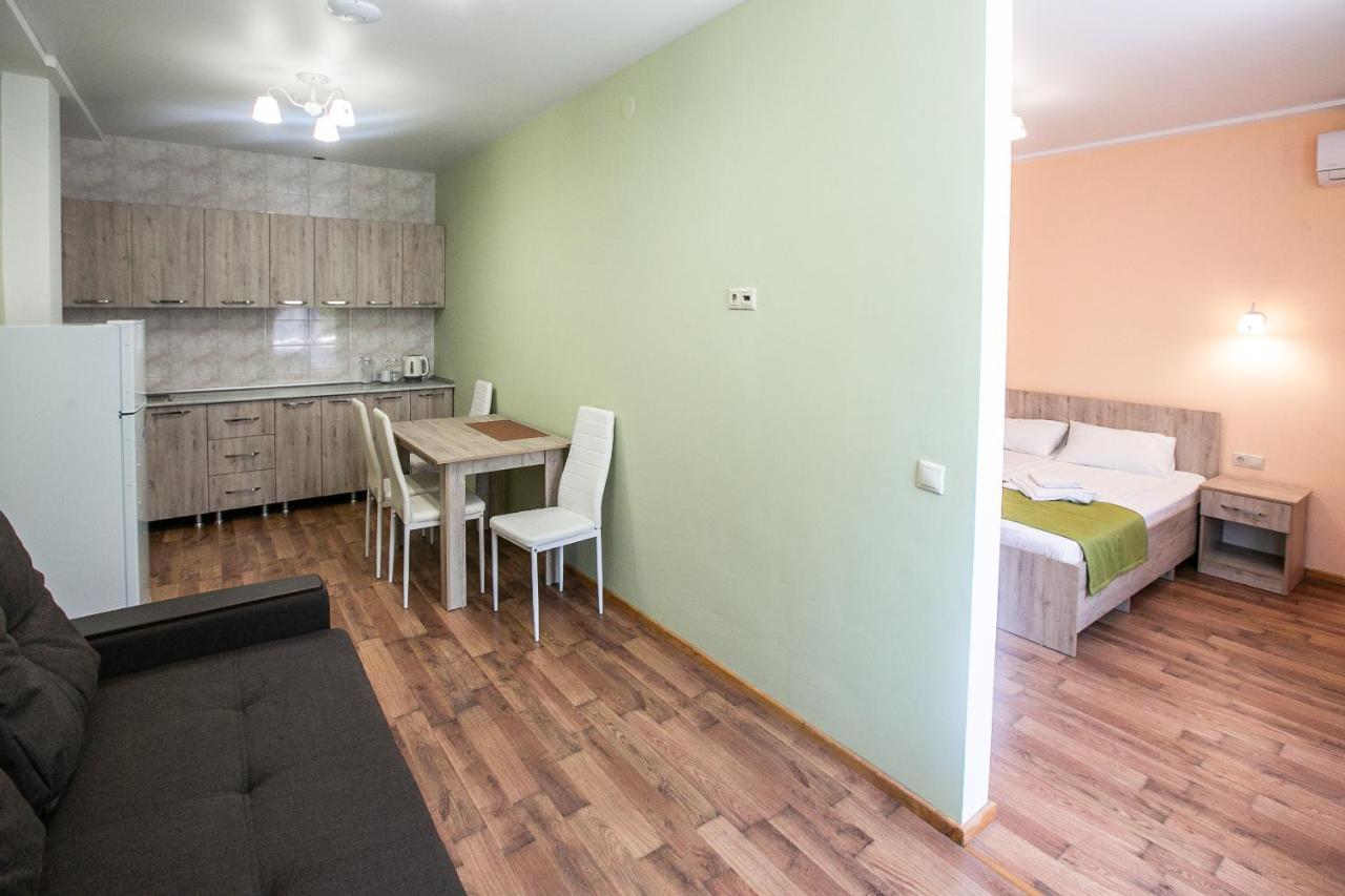 Гостиница "Курорт" Pizunda Exterior foto